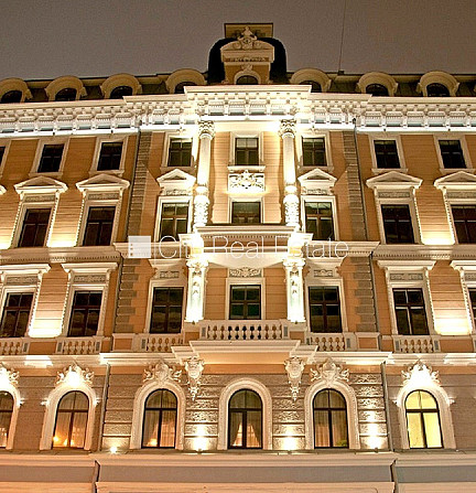 Projekts - Elizabeth, fasādes māja, renovēta māja, ieeja no ielas, ir lifts, kāpņu telpa pēc Rīga - foto 15