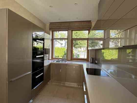 Сдается в аренду элегантный дом в Булдуры, всего в нескольких шагах от отеля Юрмала