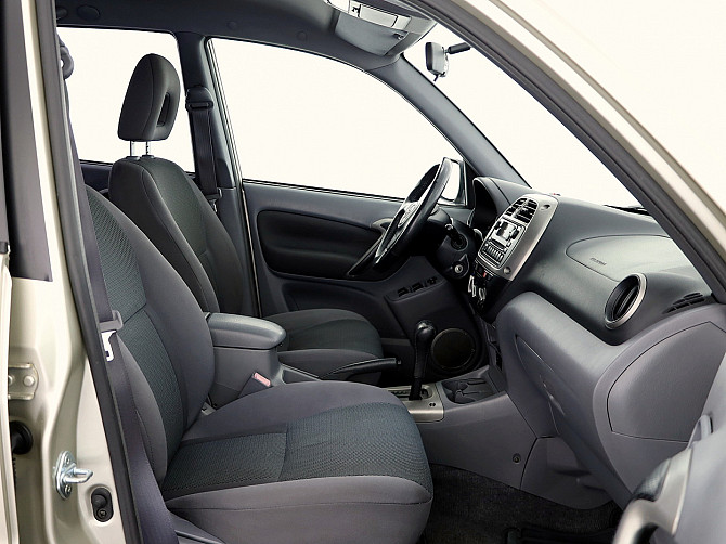 Toyota RAV4 Linea Sol ATM 2.0 110kW Таллин - изображение 6