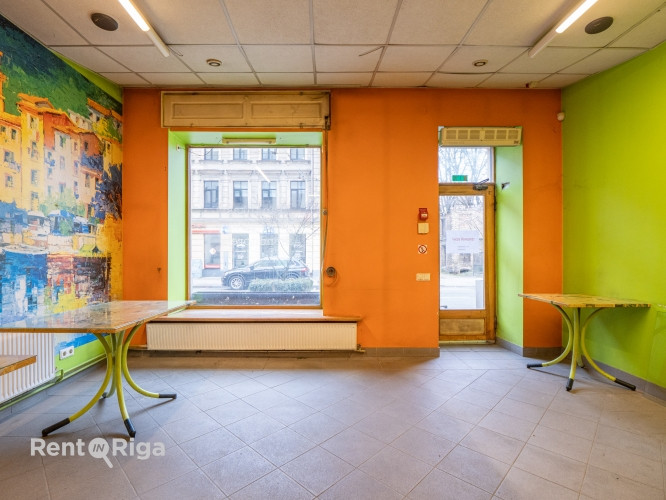 Kafejnīcas telpas ar ventilācijas sistēmu.  Telpas sastāv no klientu zāles 30 kvm, virtuves telpas,  Рига - изображение 3