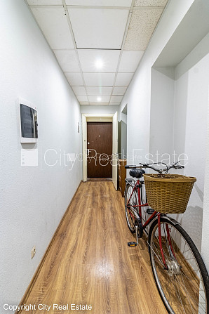 Здание во дворе, реновированный дом, закрытый двор, возможность аренды парковки, Рига - изображение 20