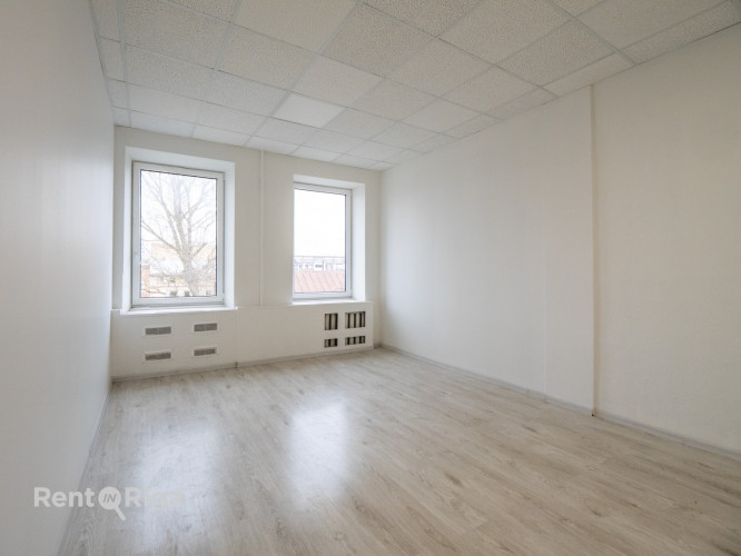 Продаётся коммерческое здание  готовый и прибыльный бизнес  Адрес: ул. Ластадияс Рига - изображение 7