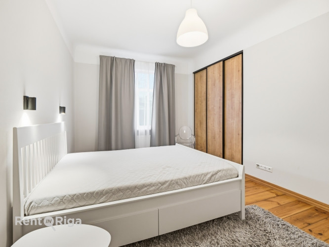 Izīrē gaišu un mājīgu 3 istabu dzīvokli Āgenskalnā!  Māja ar trīs stāviem un četriem dzīvokļiem, tāp Рига - изображение 2