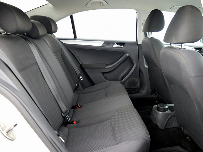 Volkswagen Jetta Comfortline 1.2 77kW Таллин - изображение 7