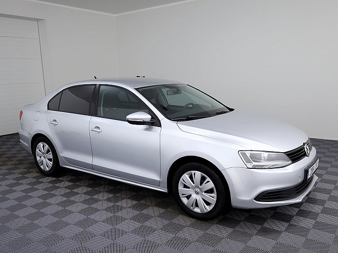 Volkswagen Jetta Comfortline 1.2 77kW Таллин - изображение 1