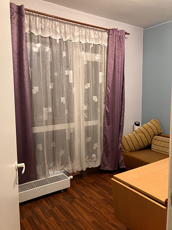 Pārdod 2-istabu dzīvokli, Augstajā 1 stāvā. Ir lodžija Rīga - foto 1