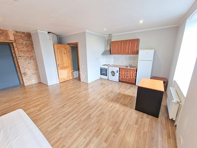 Jaunceltne, labiekārtota apzaļumota teritorija, slēgta teritorija, teritorijas iebrauktuves Rīga - foto 5