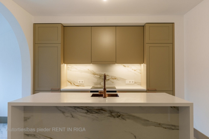 An elegant Art Nouveau building at 7 Ausekļa Street is located in the most prestigious part of the Q Рига - изображение 6