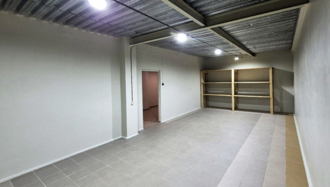 Iznomā nelielu noliktavu 2. stāvā Ķekavā. Kravas lifts.  Durvju ailes izmērs 945*2130mm. Ķekavas pagasts - foto 5