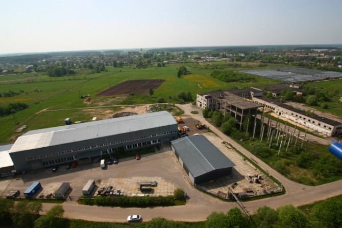 Iznomā nelielu noliktavu 2. stāvā Ķekavā. Durvju ailes izmērs 945*2130mm. Gāzes apkure + skaitītāji  Кекавская вол. - изображение 1