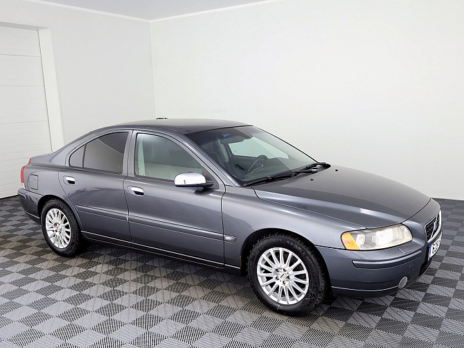 Volvo S60 Summum Facelift ATM 2.5 154kW Tallina - foto 1