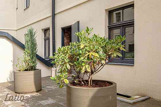 Pārdod pilnībā mēbelētu, ar sadzīves tehniku un sadzīves priekšmetiem aprīkotu dzīvokli renovētā pir Rīga