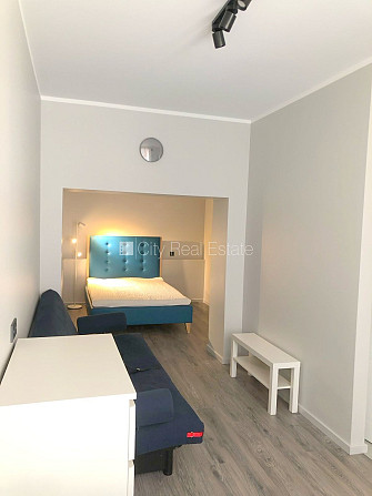 Fasādes māja, renovēta māja, ieeja no ielas, ir lifts, kāpņu telpa pēc kapitālā remonta, Rīga - foto 12