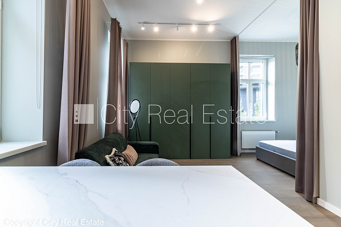 Fasādes māja, restaurēta māja, apsargāta teritorija, ieeja no ielas, ir lifts, kāpņu telpa Rīga - foto 20