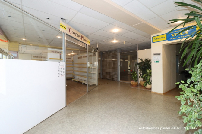 Izīrē telpas tirdzniecības centrā "Maxima" Ziepniekkalnā. Telpas izvietotas ēkas otrajā stāvā ar iee Рига - изображение 7
