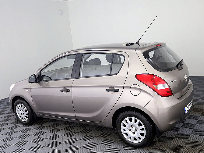 Hyundai i20 Elegance 1.2 57kW Таллин - изображение 4