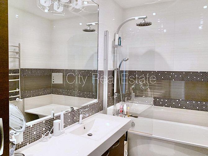 Новостройка, благоустроенный озеленённый двор, подземная стоянка, во дворе Рига - изображение 19