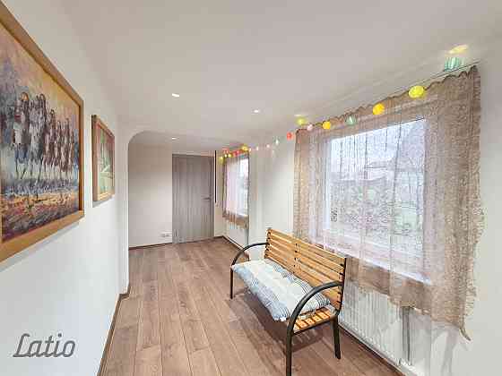 Pārdod ģimenes savrupmāju Ainažos  vietā, kur jūra sāk stāstīt savus rītus.
Ja meklējat mieru, svaig Limbaži un Limbažu novads