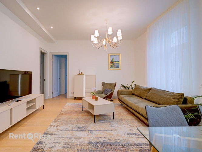 Красивая фасадная квартира в полностью реновированном доме. Квартира полностью Рига - изображение 8