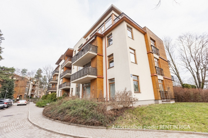 Сдается просторная четырехкомнатная квартира (138 кв.м) с большой террасой и Рига - изображение 1