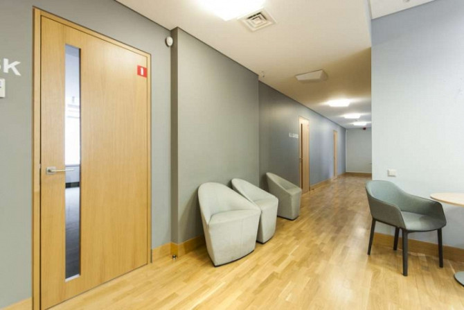 Kvalitatīvs un gaišs birojs pilsētas centrā.  Skolas iela 11, starp Dzirnavu un Lāčplēša ielām. Reno Рига - изображение 4