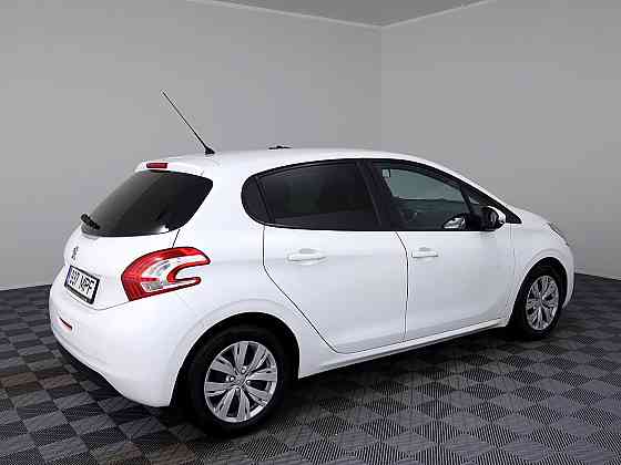 Peugeot 208 Elegance 1.2 60kW Таллин