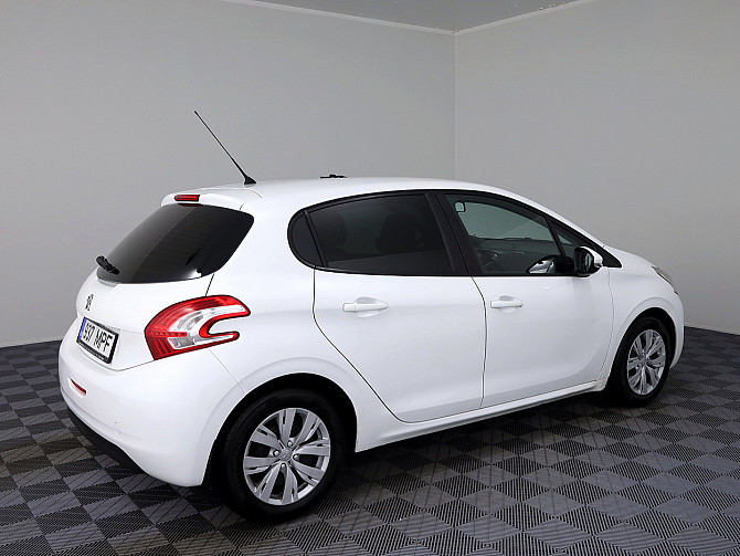 Peugeot 208 Elegance 1.2 60kW Таллин - изображение 3