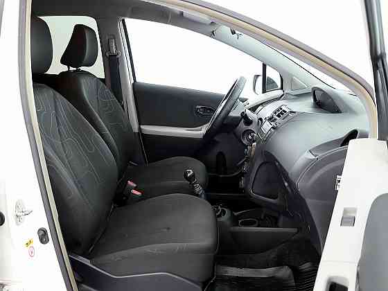 Toyota Yaris Linea Sol Facelift 1.4 D-4D 66kW Таллин