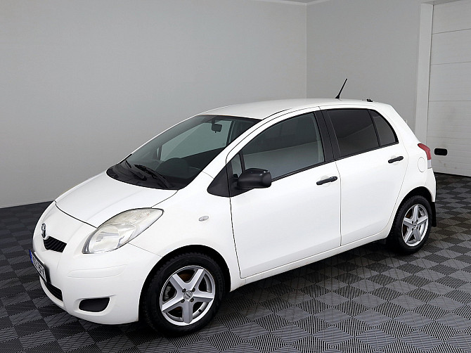 Toyota Yaris Linea Sol Facelift 1.4 D-4D 66kW Таллин - изображение 2