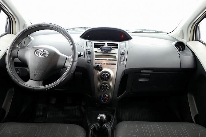 Toyota Yaris Linea Sol Facelift 1.4 D-4D 66kW Таллин - изображение 5