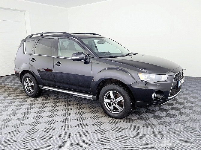 Mitsubishi Outlander Luxury Facelift ATM 2.4 125kW Таллин - изображение 1