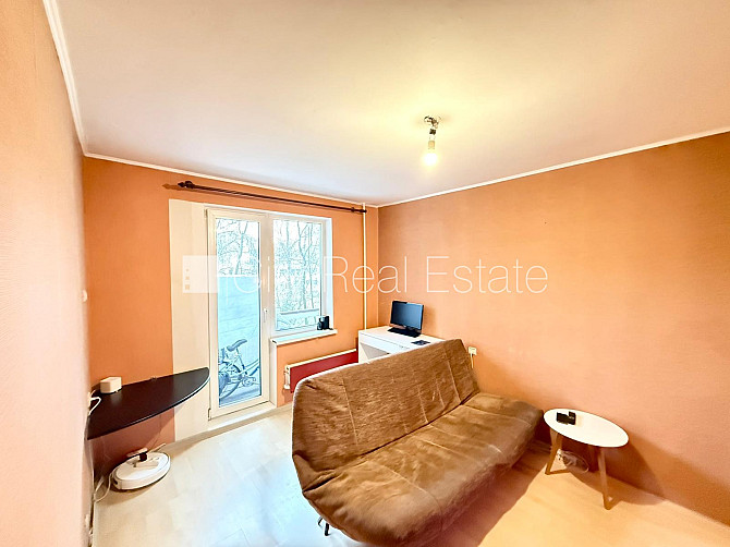 Fasādes māja, renovēta māja, ieeja no ielas, mansards, kāpņu telpa pēc kosmētiskā remonta, Rīga - foto 12