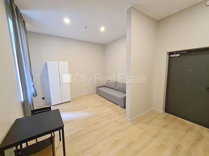 Fasādes māja, renovēta māja, slēgts pagalms, ieeja no ielas un pagalma, ir lifts, kāpņu Rīga - foto 3