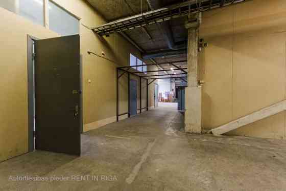 Heated production or warehouse premises on the 2nd floor.  The building was constructed in 1994 base Рига
