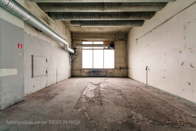 Heated production or warehouse premises on the 2nd floor.  The building was constructed in 1994 base Рига - изображение 9