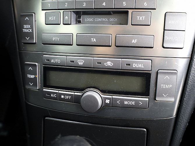 Toyota Avensis Linea Sol ATM 1.8 95kW Tallina - foto 8