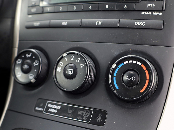 Toyota Auris Linea Sol 1.4 71kW Tallina - foto 8