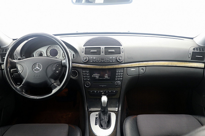 Mercedes-Benz E 200 Avantgarde ATM 1.8 Kompressor 120kW Tallina - foto 5