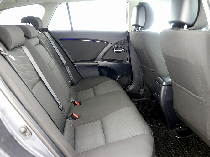 Toyota Avensis Linea Sol 2.0 D-4D 93kW Tallina - foto 7