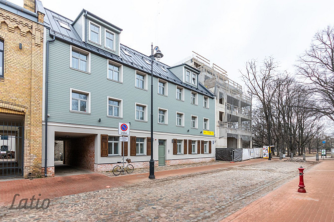 Pārdod mēbelētu divistabu dzīvokli 2017.gadā renovētā mūra namā, kas būvēts funkcionālisma stilā 193 Рига - изображение 3