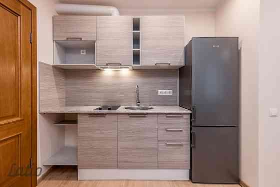 Pārdod divistabu dzīvokli jaunajā projektā (2021.g.) pie parka. Ēkai B energoefektivitātes klase, dz Rīga