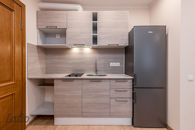 Pārdod divistabu dzīvokli jaunajā projektā (2021.g.) pie parka. Ēkai B energoefektivitātes Rīga - foto 3