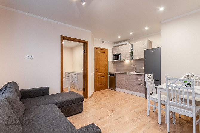 Pārdod divistabu dzīvokli jaunajā projektā (2021.g.) pie parka. Ēkai B energoefektivitātes Rīga - foto 7