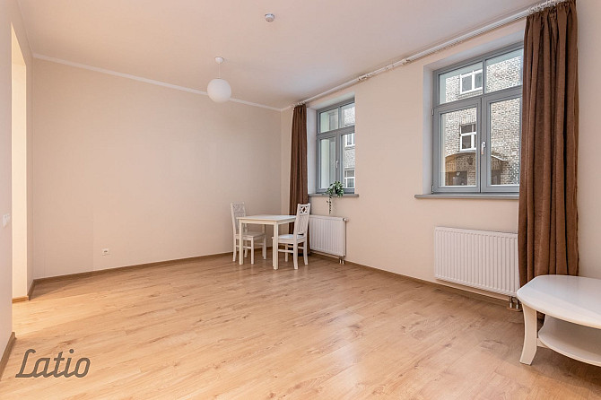 Pārdod divistabu dzīvokli jaunajā projektā (2021.g.) pie parka. Ēkai B energoefektivitātes Rīga - foto 6