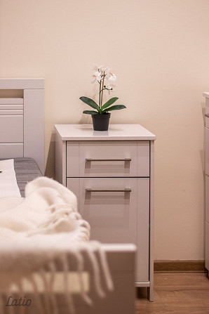 Pārdod divistabu dzīvokli jaunajā projektā (2021.g.) pie parka. Ēkai B energoefektivitātes Rīga - foto 9