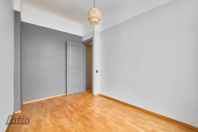 Saulains 3 istabu dzīvoklis, 62 kv. m, 6/6 st., kārtīga pirmskara māja pagalmā, remontēta Rīga - foto 3