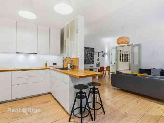 Продаётся стильная 5-комнатная семейная квартира в скандинавском Рига