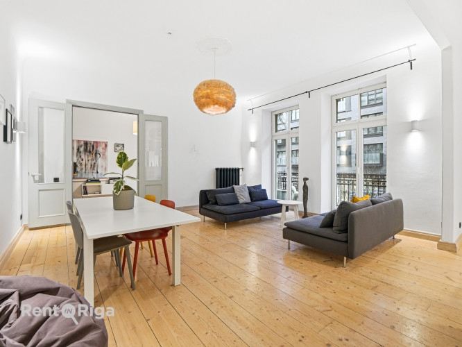 Tiek pārdots gaumīgs 5-istabu ģimenes dzīvoklis Skandināvu minimālisma stilā. Dzīvoklis ir Rīga - foto 1