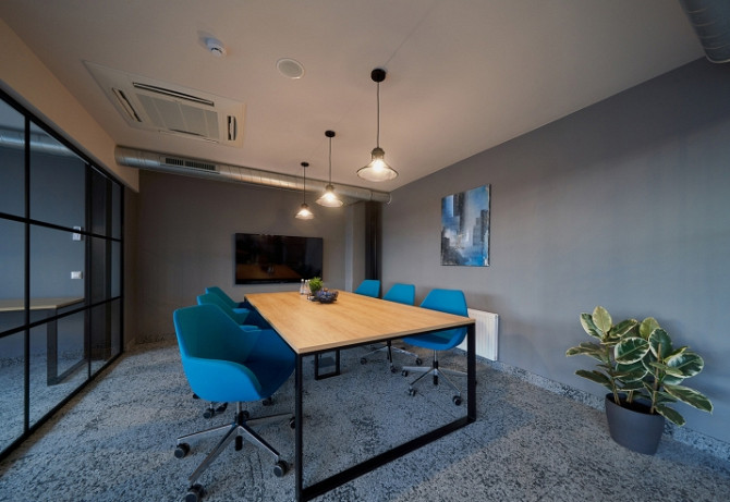 Moderns, pilnībā mēbelēts un labiekārtots birojs ar atsevišķu fasādes ieeju.  Telpas Rīga - foto 9