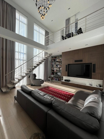 Pārdod 2 stāvīgu penthausa tipa dzīvokli!  Ekskluzīvs dzīvoklis, kas atrodas ēkas 3. un 4. Jūrmala - foto 1